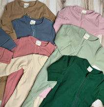 Load image into Gallery viewer, Ribbed Solid Bamboo Sleeper