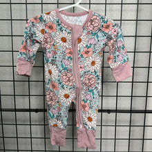 Load image into Gallery viewer, Summer Floral Bamboo Pajamas