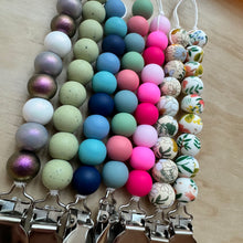 Load image into Gallery viewer, Sage Green Speckle Pacifier Clip