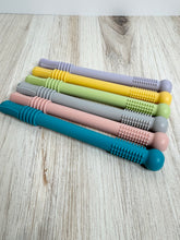 Load image into Gallery viewer, Henry’s Teething Straw