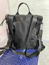 Load image into Gallery viewer, Nylon Mom Bag