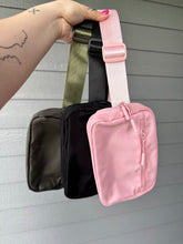 Load image into Gallery viewer, Medium Belt Bag